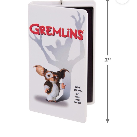 Hallmark Gremlins Christmas Ornament - Picture 7 of 16